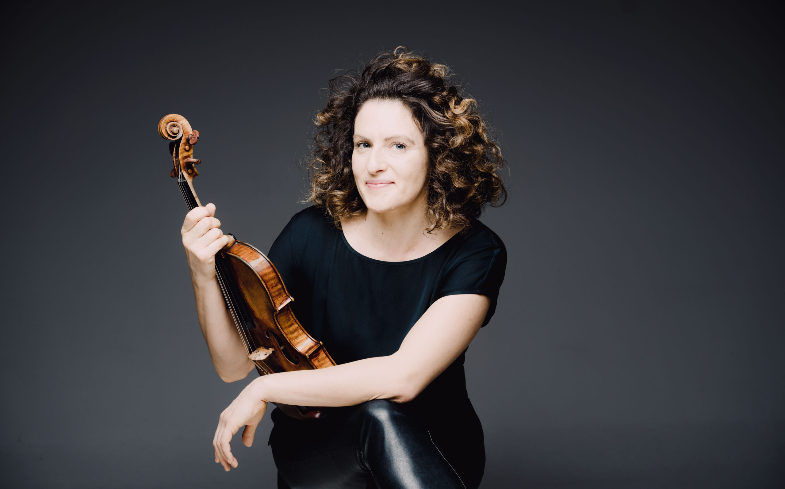 Liza FerschtmanvioolPhoto: Marco Borggreve