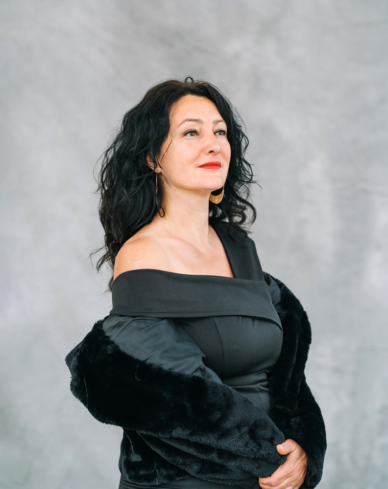 (c) Laura Zalenga